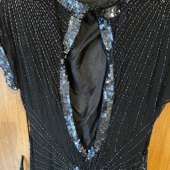 Black beaded evening or party dress hardly worn, open back with zipper - Picture 5 of 10